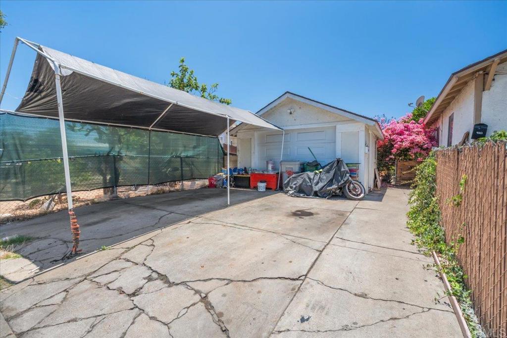 4811 Castle Avenue
