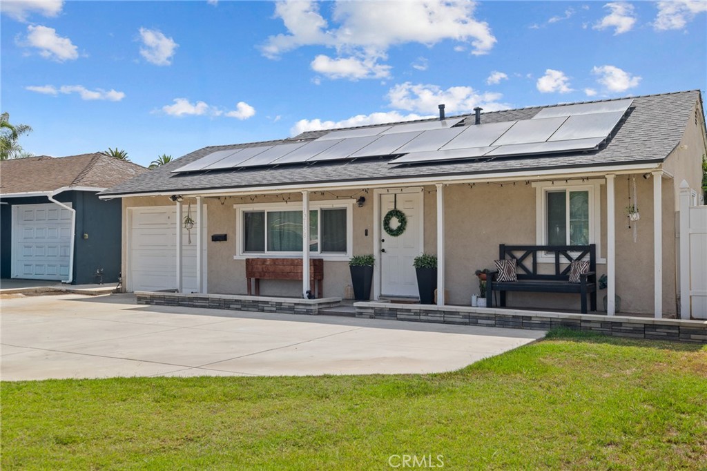 Welcome to this beautifully updated 3-bedroom, 2-bath home in the heart of Norwalk. Move-in ready and thoughtfully upgraded, this property features a brand-new roof and PAID OFF Solar panels, giving you peace of mind along with energy efficiency for years to come. Inside, you’ll love the remodeled kitchen, designed with style and functionality in mind, making it perfect for hosting family gatherings, dinner parties, or casual get-togethers.
The home offers a comfortable floor plan filled with natural light, and the spacious backyard provides the ideal setting for outdoor entertaining, barbecues, or simply relaxing in your own private retreat. With its unbeatable location, you’ll be just minutes from Norwalk Park, Holifield Park, and Lakeside Park, as well as nearby shops, restaurants, and everyday conveniences. Easy access to the I-5, 605, and 105 freeways ensures a smooth commute whether you’re heading into Los Angeles or Orange County.
This is more than just a house—it’s a turn-key home in an amazing location, ready for its next owner to enjoy from day one.