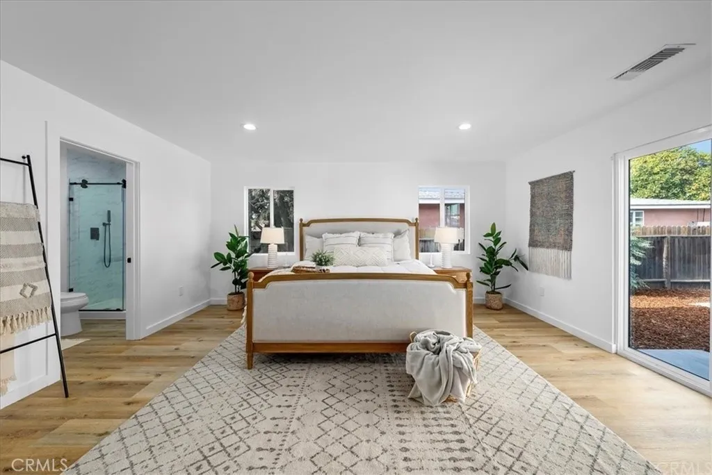 Inglewood, California 90303, United States, 4 Bedrooms Bedrooms, ,2 BathroomsBathrooms,Residential,Active,234817