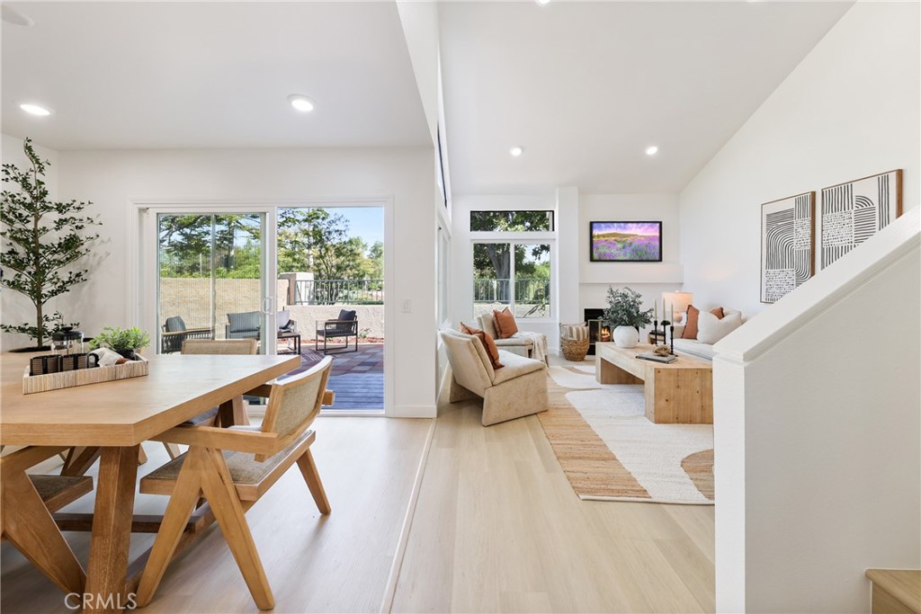 415 Deerfield Avenue