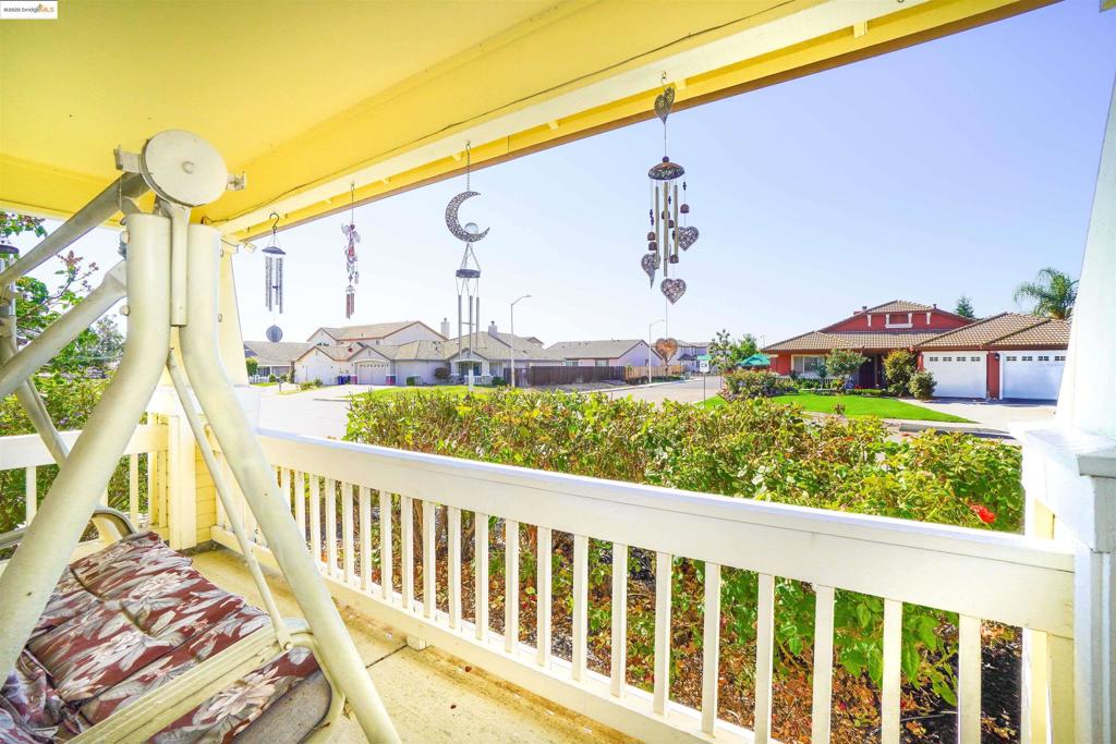5402 Navajo Ct