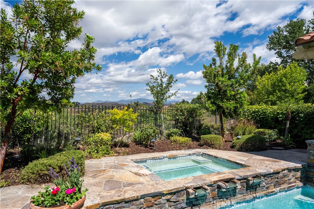 24705 Tiburon St, Valencia, CA, 91355, USA, 4 Bedrooms Bedrooms, ,5 BathroomsBathrooms,Residential,Pending,24705 Tiburon St,SR26114698