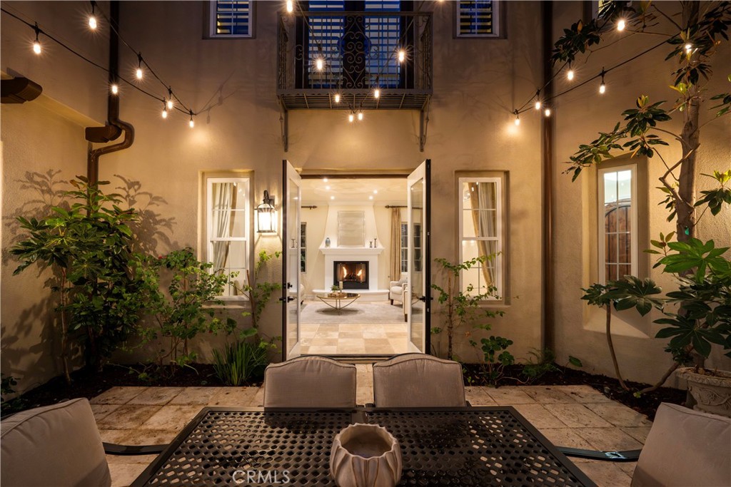 24705 Tiburon St, Valencia, CA, 91355, USA, 4 Bedrooms Bedrooms, ,5 BathroomsBathrooms,Residential,Pending,24705 Tiburon St,SR26114698