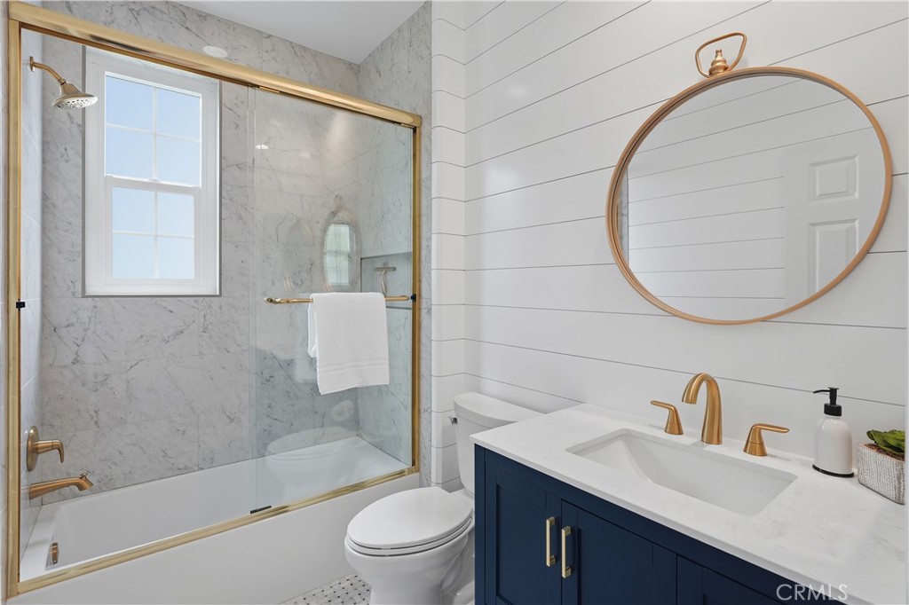 24705 Tiburon St, Valencia, CA, 91355, USA, 4 Bedrooms Bedrooms, ,5 BathroomsBathrooms,Residential,Pending,24705 Tiburon St,SR26114698