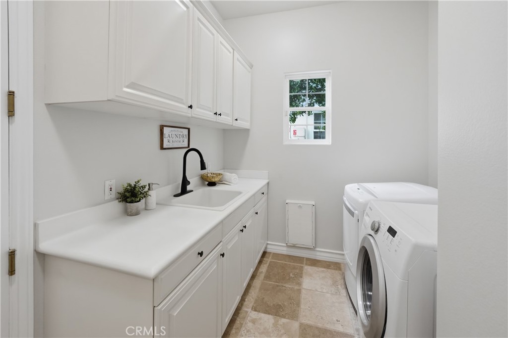 24705 Tiburon St, Valencia, CA, 91355, USA, 4 Bedrooms Bedrooms, ,5 BathroomsBathrooms,Residential,Pending,24705 Tiburon St,SR26114698