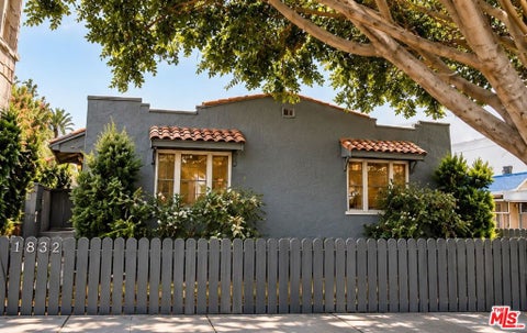 Photo of 1828 9th Street, Santa Monica, CA 90404 (MLS # 26101703)