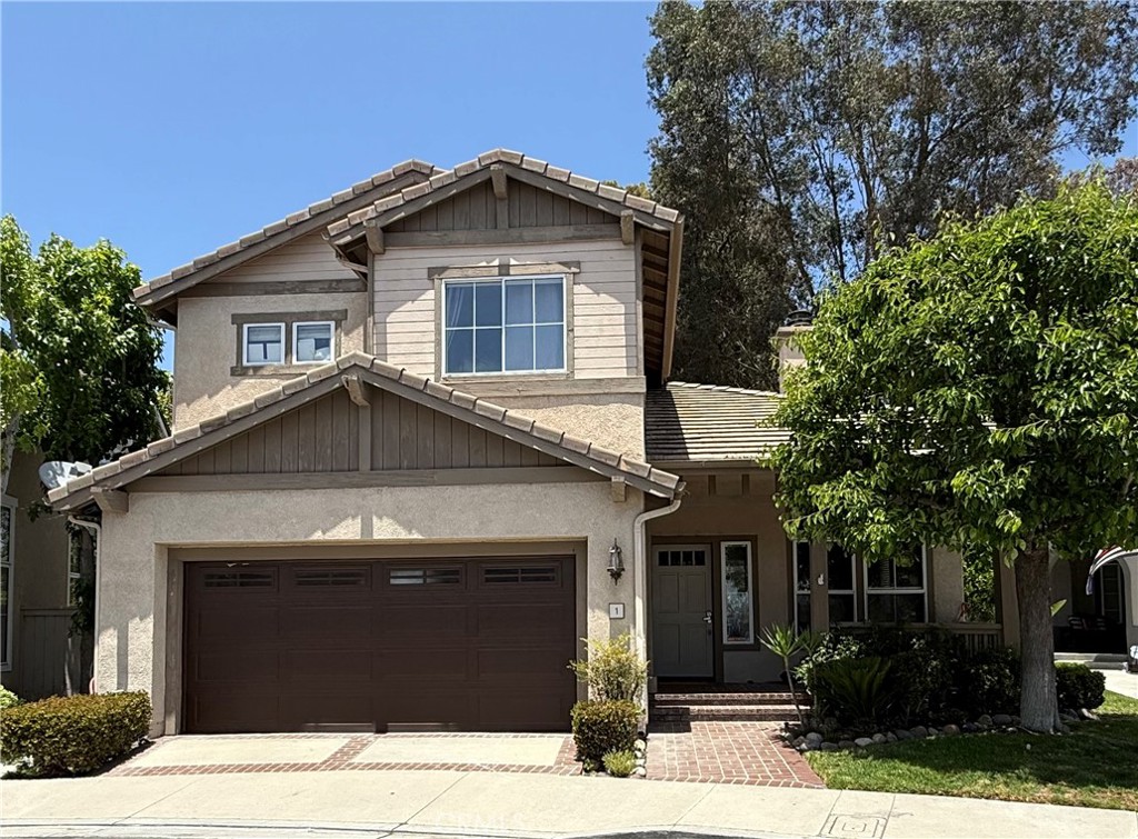 Outstanding Detached Single Family Home featuring 3 spacious bedrooms and 2 1/2 baths. This home is conveniently located off Antonio Parkway and just minutes to toll roads, shopping, parks, hiking and much more. At almost 1500 square feet the space is bright and open with high ceilings in the front formal living room. The kitchen is open to the living room and features upgraded granite counters with full backsplash, stainless steel appliances, newly painted cabinets, recessed lighting and a window that looks out to the backyard. The backyard features a natural lawn and plenty of space to enjoy weekend BBQ's and entertaining.