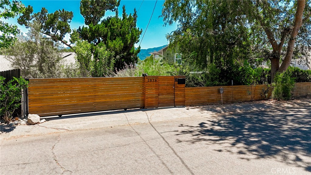2836 Fairmount