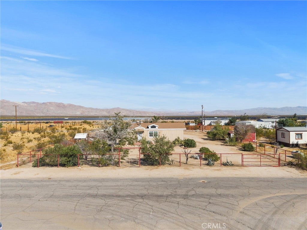 6101 Sespe Avenue