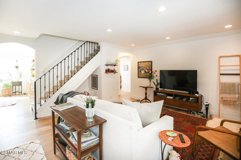 947 Driftwood Circle