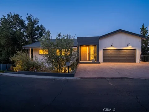 MLS: SR26196842