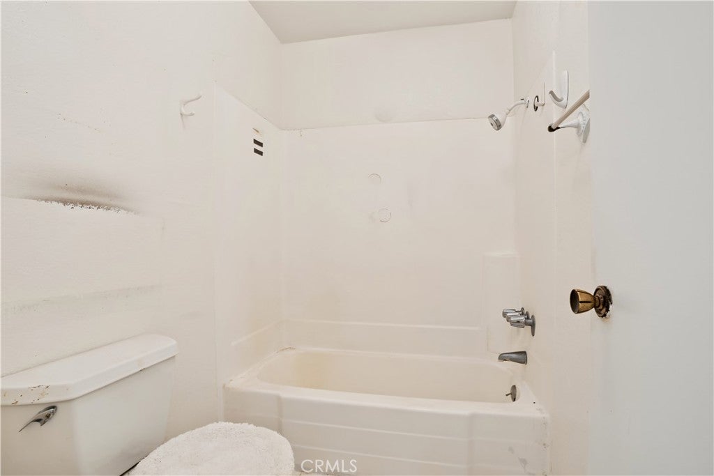 2386 E Del Mar Boulevard 112