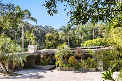 Photo of 3439 Vosburg Street, Pasadena, CA 91107 (MLS # P1-26759)