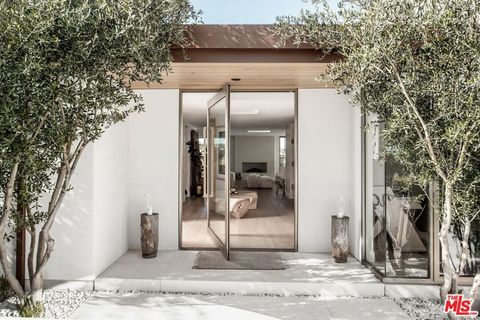 Photo of 3539 Beverly Ridge Drive, Sherman Oaks, CA 91423 (MLS # 26832421)