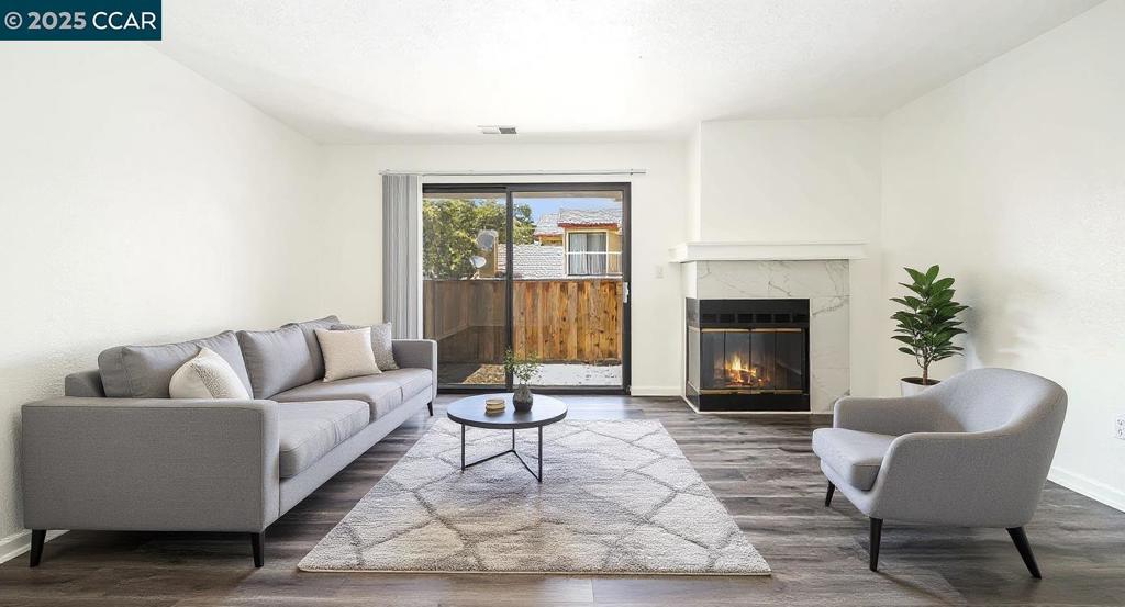 PEPPERTREE - Residential