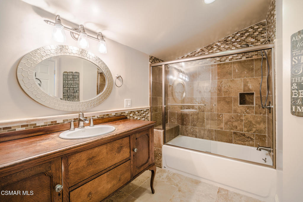 Old Agoura - 850 - 850 - Residential