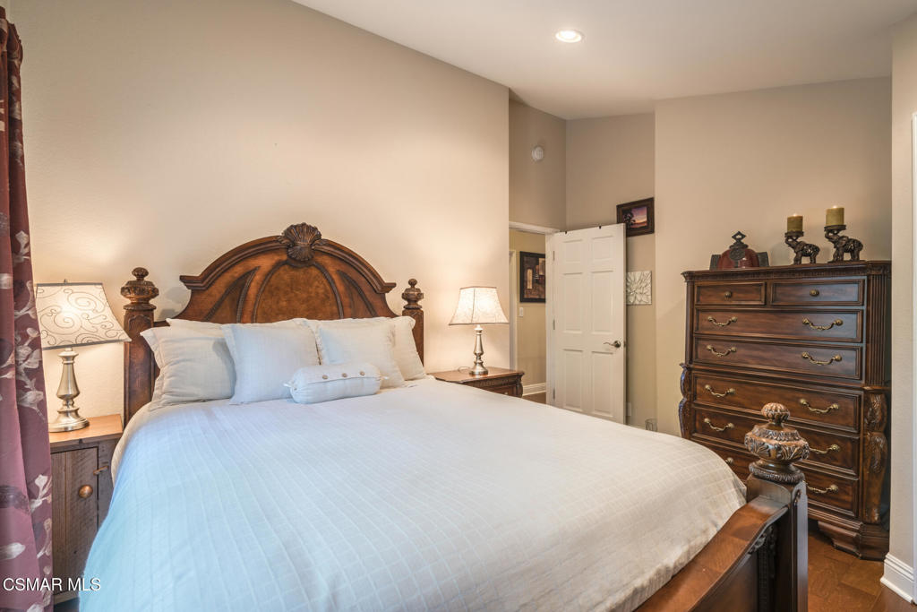 Old Agoura - 850 - 850 - Residential