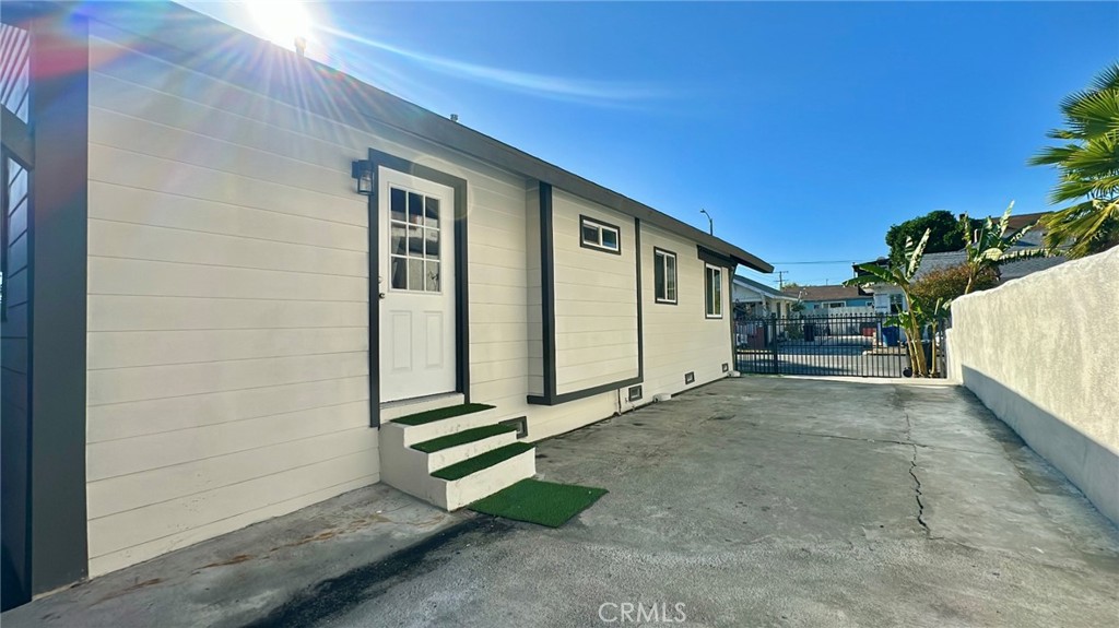 2512 Stanford