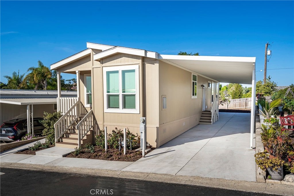 1120 E Mission Road 22