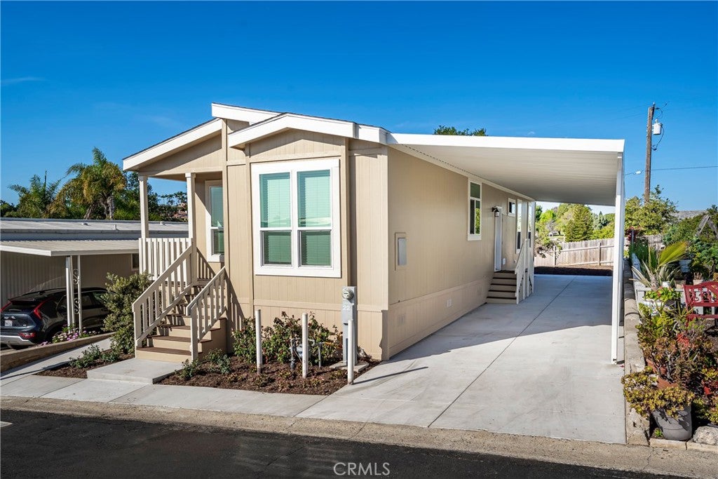 1120 E Mission Road 22