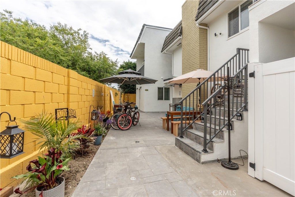 Photo 1 of 39 — 15594 Dawnson, Huntington Beach, CA 92647