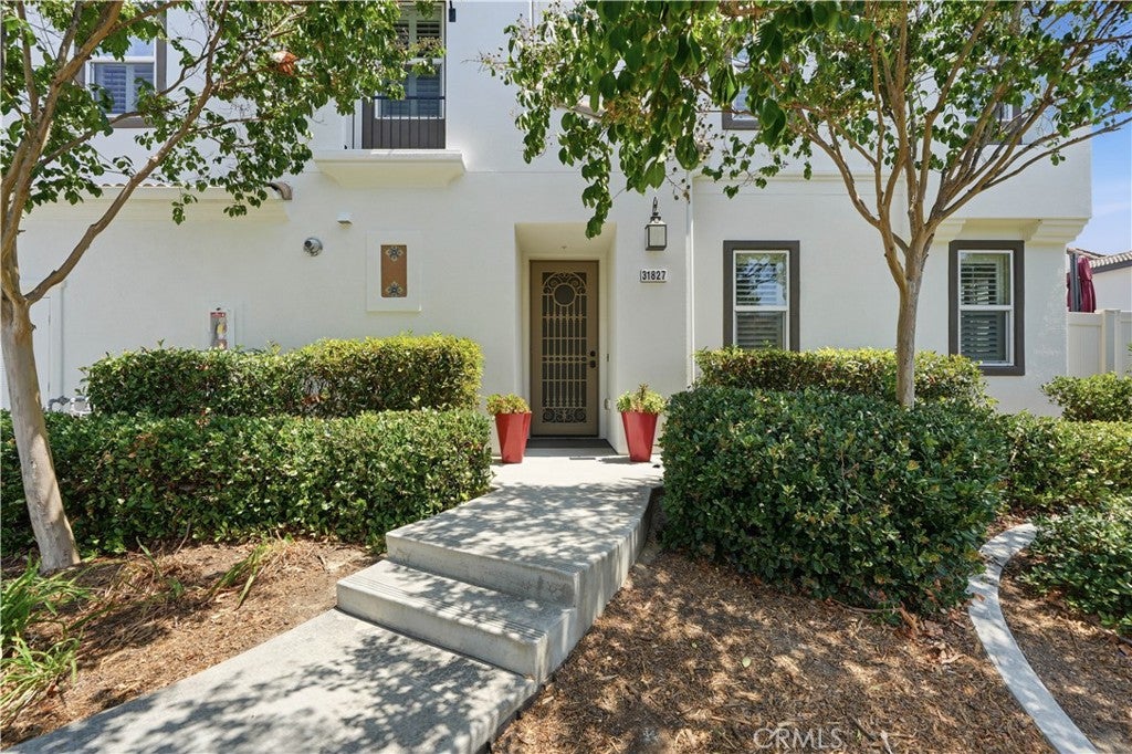 31827 Calle Brio