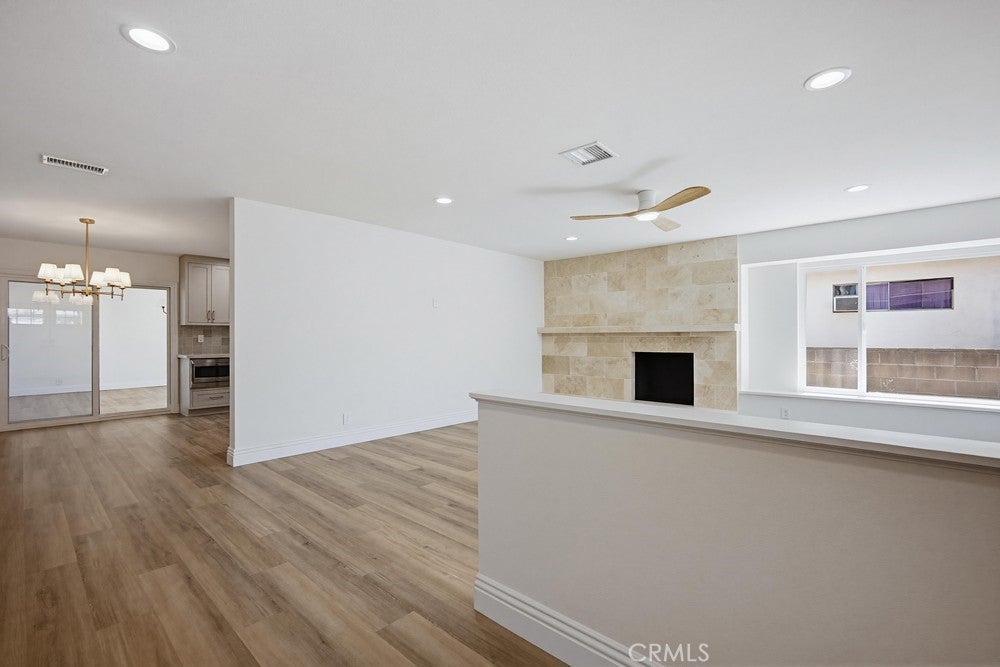 109 E Francis Street