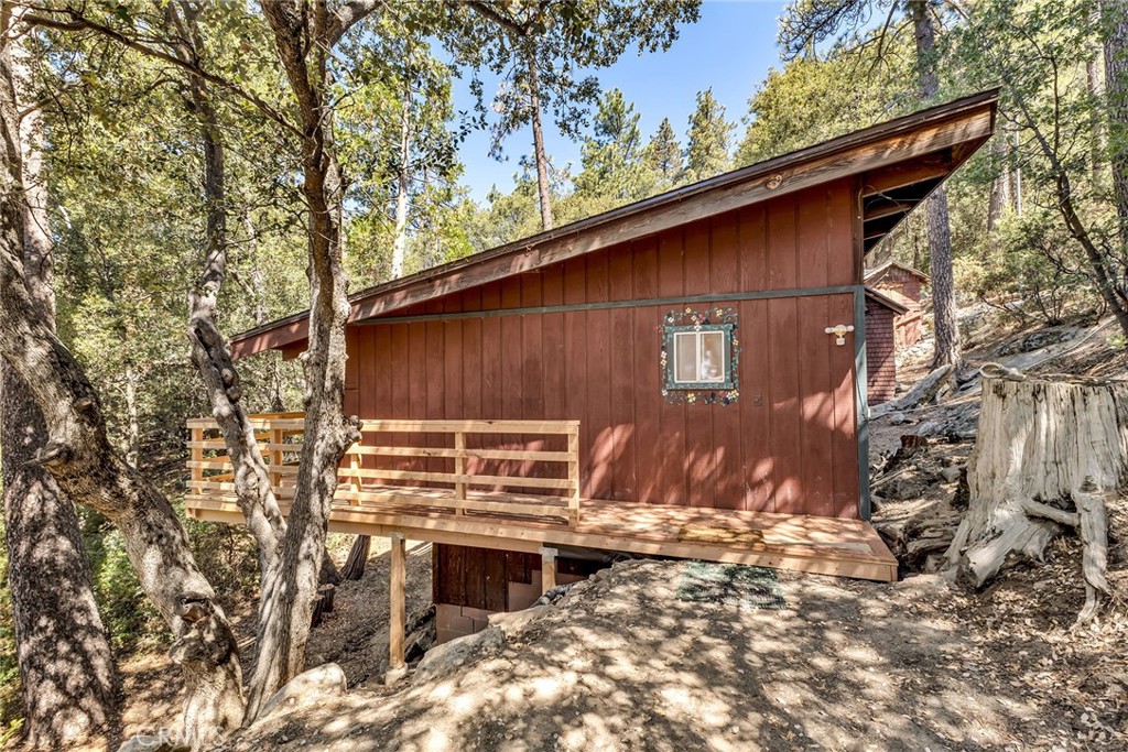 25405 Point Of Rocks Drive