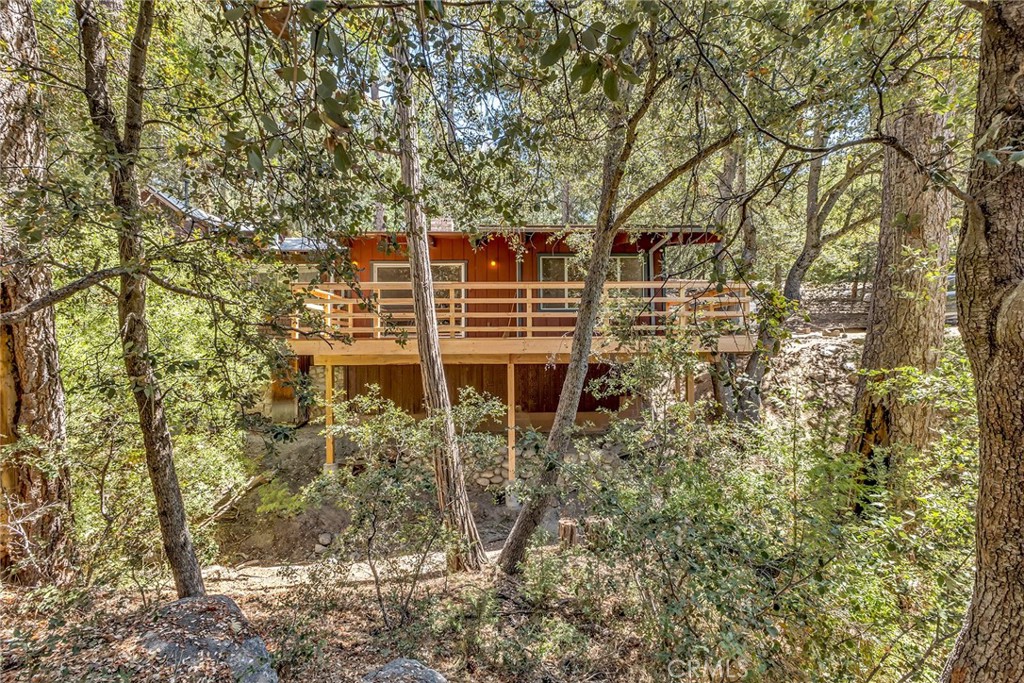 25405 Point Of Rocks Drive