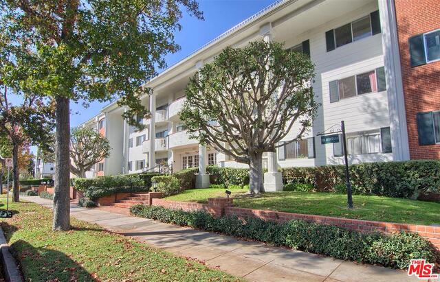 Front-facing top floor 2 bedroom 2 bath condo for lease in Prime Santa Monica! Enjoy a light and bright living area with a private balcony large enough to enjoy al fresco dining or a morning coffee. Wet-bar and fireplace make the spacious living room perfect for gatherings with family or friends. Ample closets in the master suite and 2nd bedroom. Multiple built-in storage spaces and closets throughout. All located in a secure gated building with loads of amenities including a gym, party room, pool, spa and his/hers saunas. Seconds to all the shops, cafes, and restaurants on Montana Avenue. Minutes to 3rd Street promenade, the bi-weekly farmers market, movie theaters, world famous Pier, Palisades Park and the beach! Two car assigned gated subterranean parking. Laundry room on each floor.