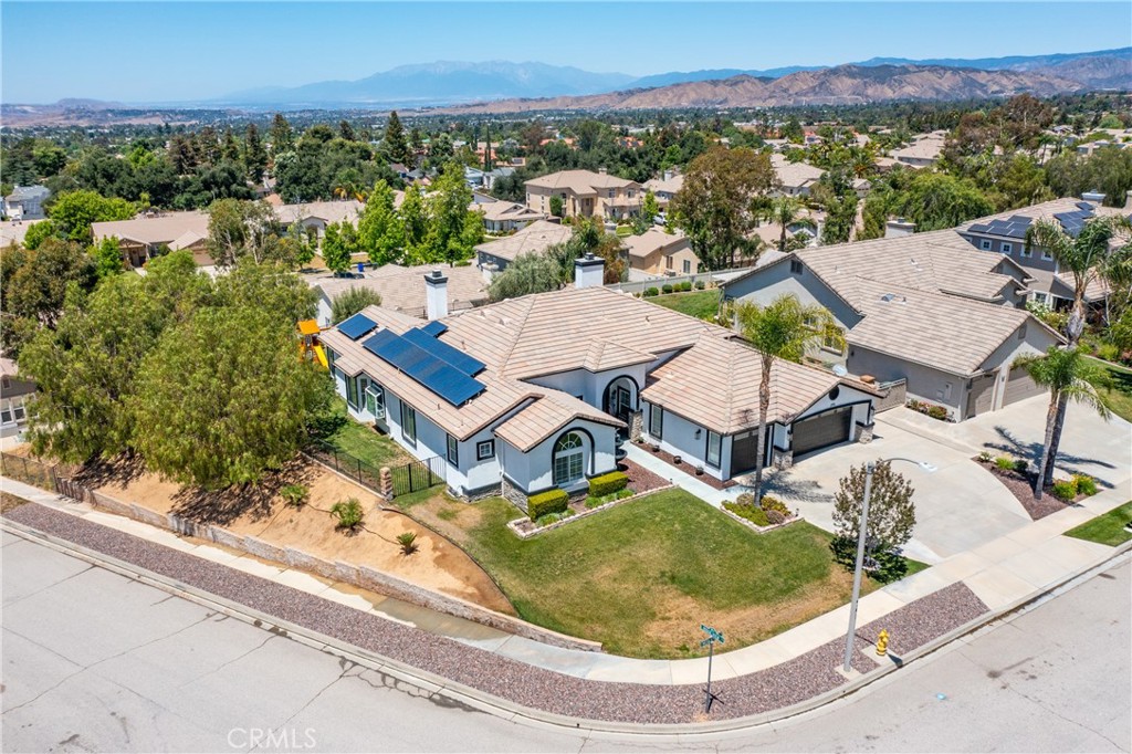 13596 Mesa Crest Drive