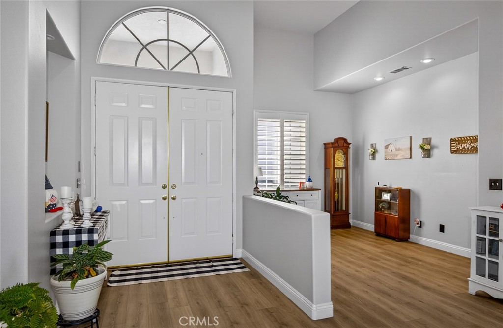 13596 Mesa Crest Drive