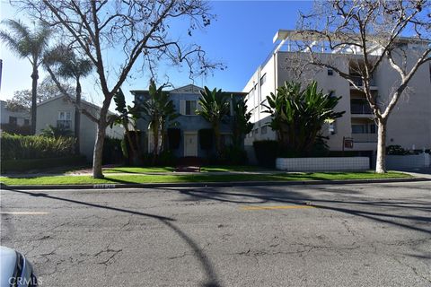 Photo of 433 S Rexford #1/2, Beverly Hills, CA 90212 (MLS # GD26013270)