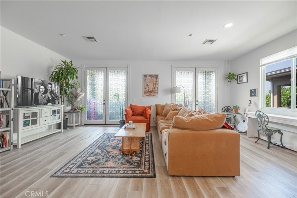 1448 N Fair Oaks Avenue 207