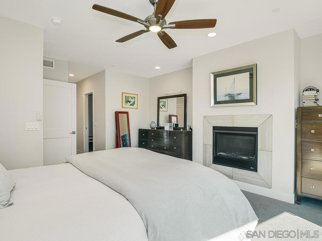Pacific Beach - Residential