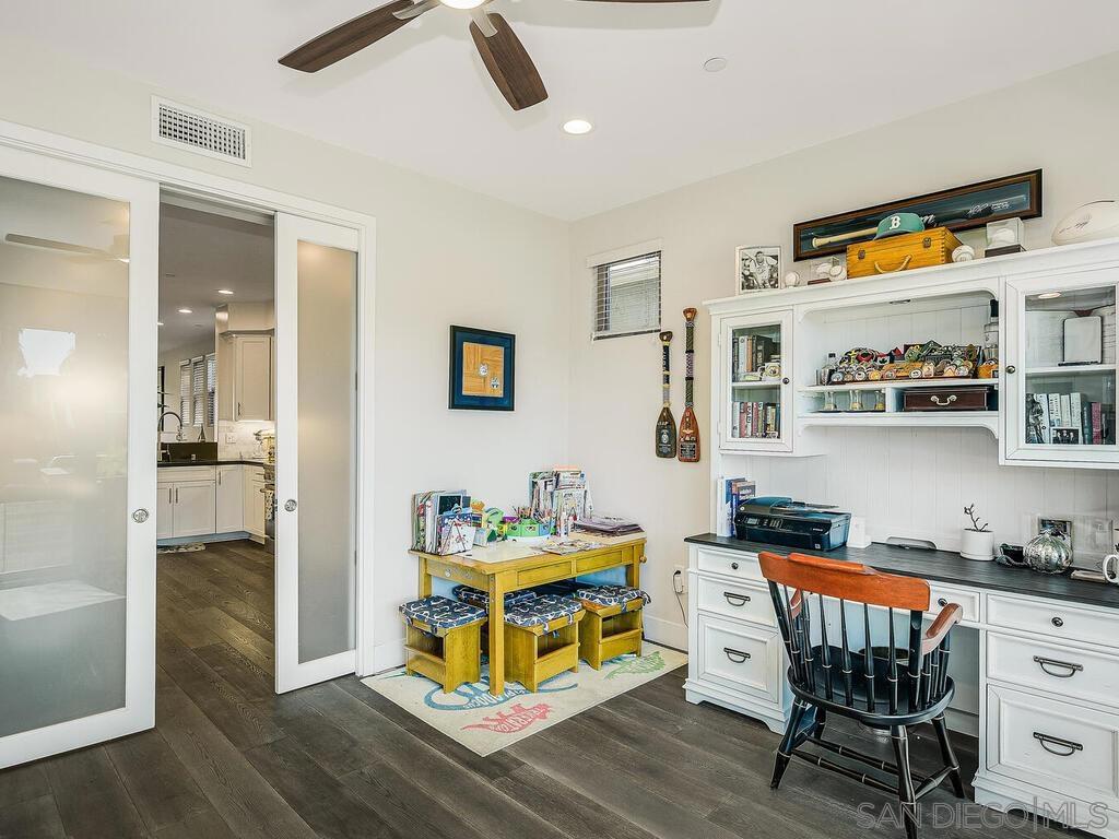 Pacific Beach - Residential
