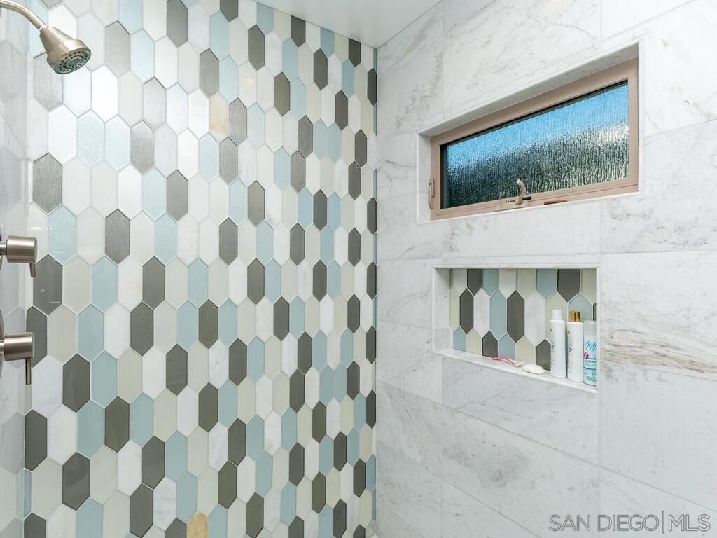 Pacific Beach - Residential