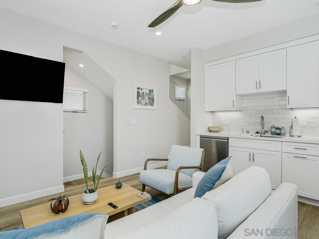 Pacific Beach - Residential