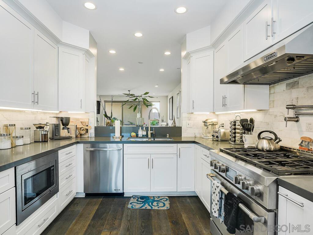 Pacific Beach - Residential