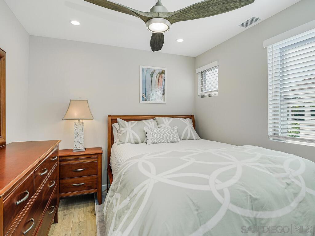 Pacific Beach - Residential
