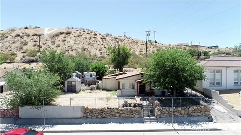 15445 Hesperia Road Victorville CA 92395