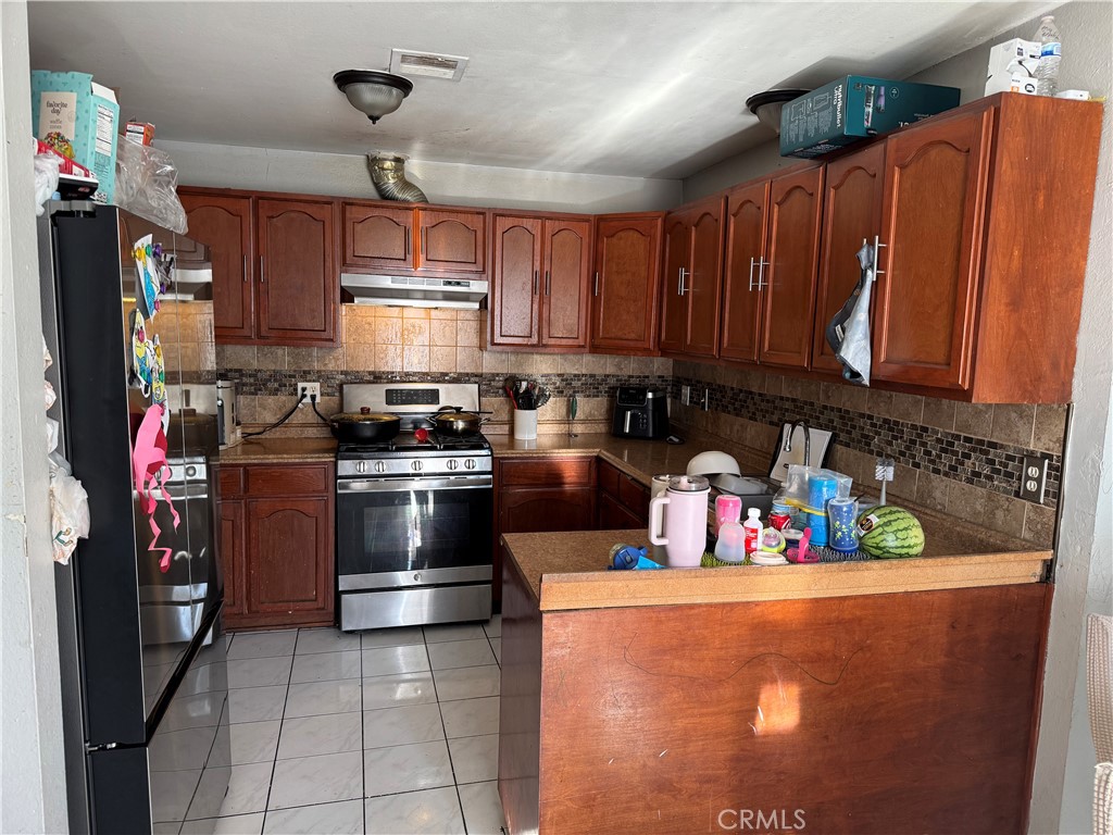 1120 Buena Vista Avenue