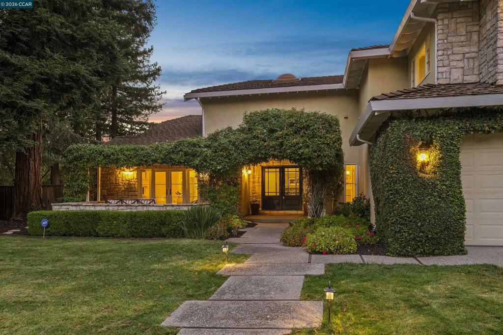 2175 Canyon Oak Ln