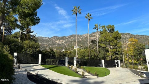 Photo of 1400 E Palm Street, Altadena, CA 91001 (MLS # P1-28507)