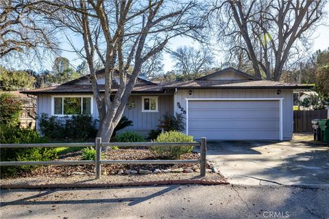 Photo of 8425 Azucena Ave, Atascadero, CA 93422 (MLS # NS26000407)