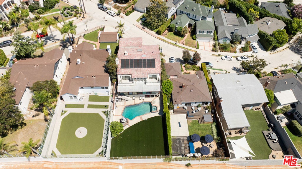 Photo of 359 Dalkeith Avenue, Los Angeles, CA 90049 (MLS # 26986385)