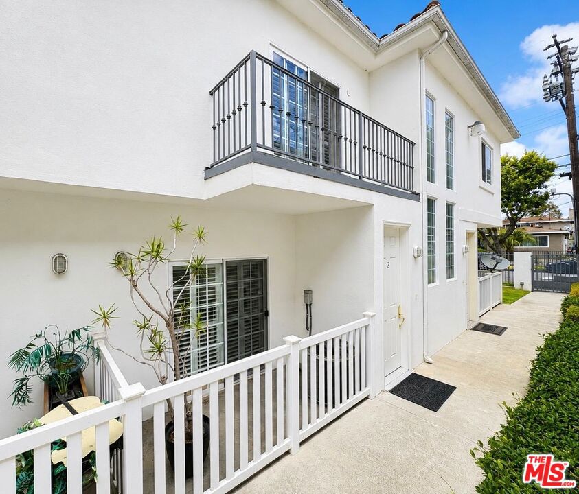 418 E Hardy Street 2, Inglewood CA 90301