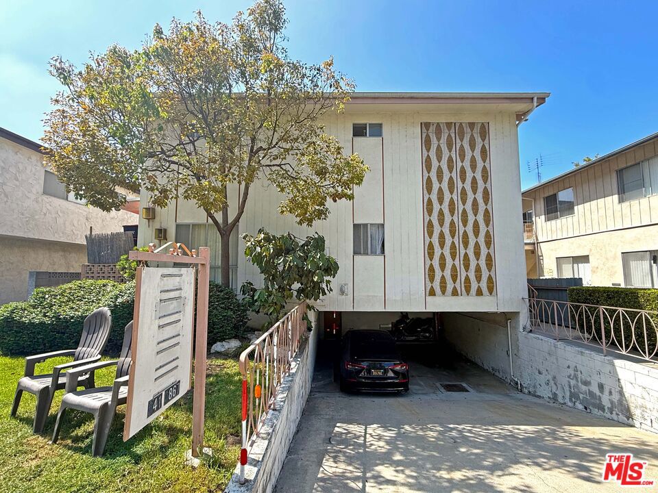 3743 Mentone Avenue