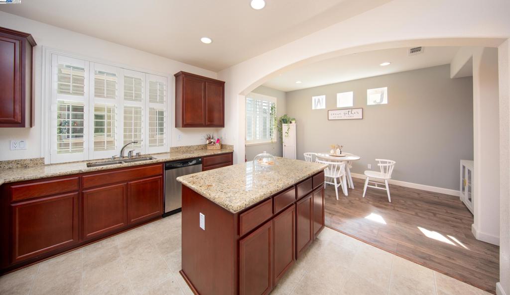 MUIRFIELD - Residential