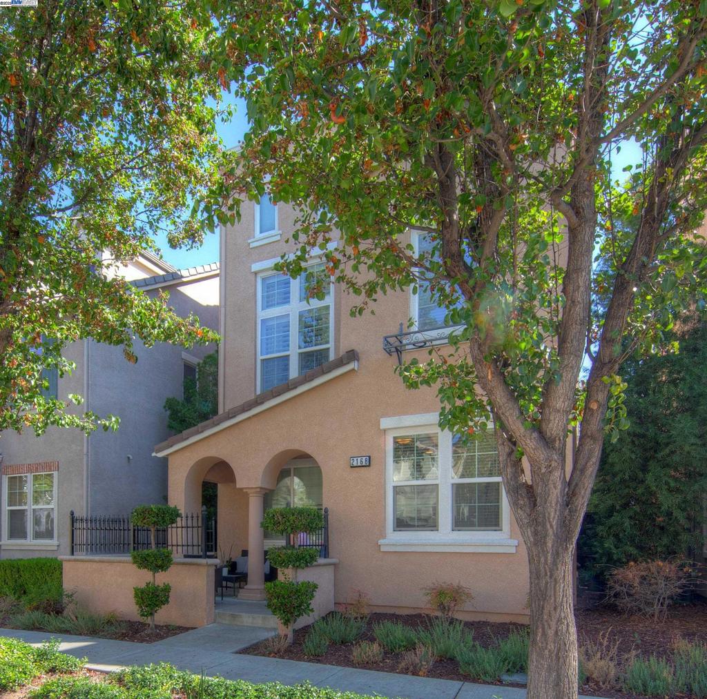 MUIRFIELD - Residential